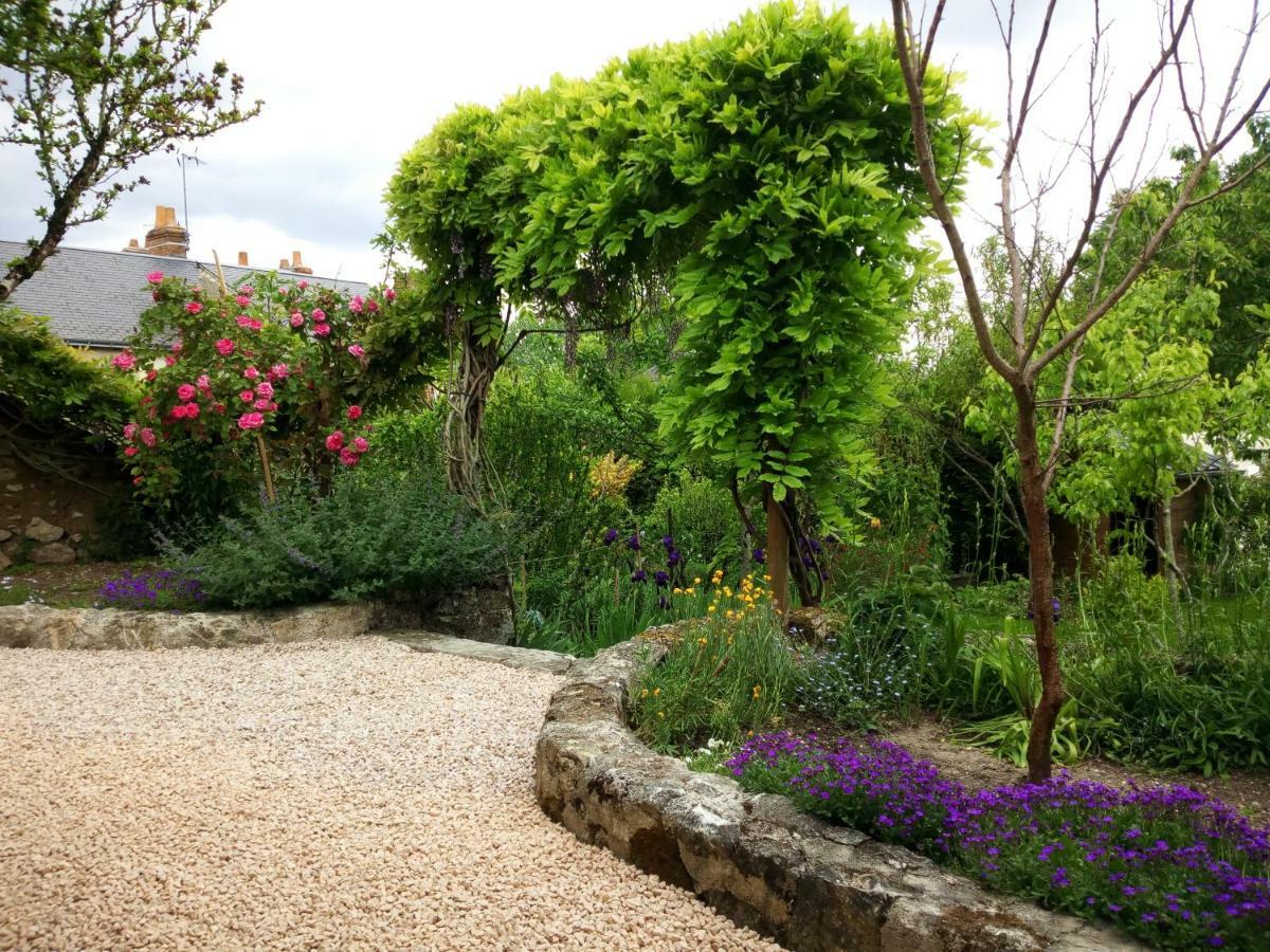 Le Petit Jardin Yoyo Monts Exterior foto